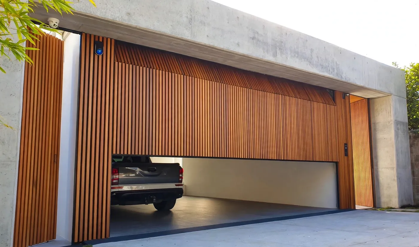 Aluminum Grille Battens Sectional Garage Doors